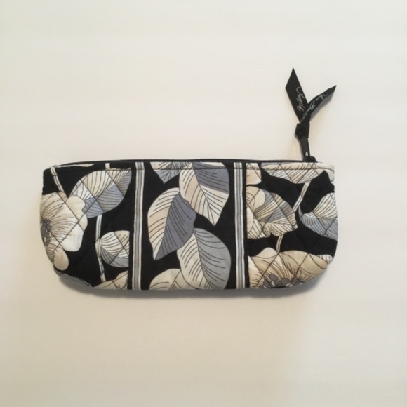 Vera Bradley Makeup Bag - Picture 2 of 3